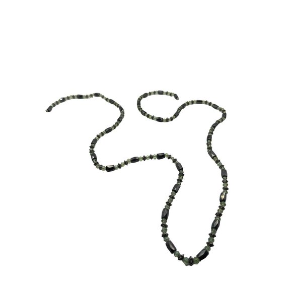 Magnetic Beaded Black and Green Necklace 36 inch Total Length - Picture 5 of 6